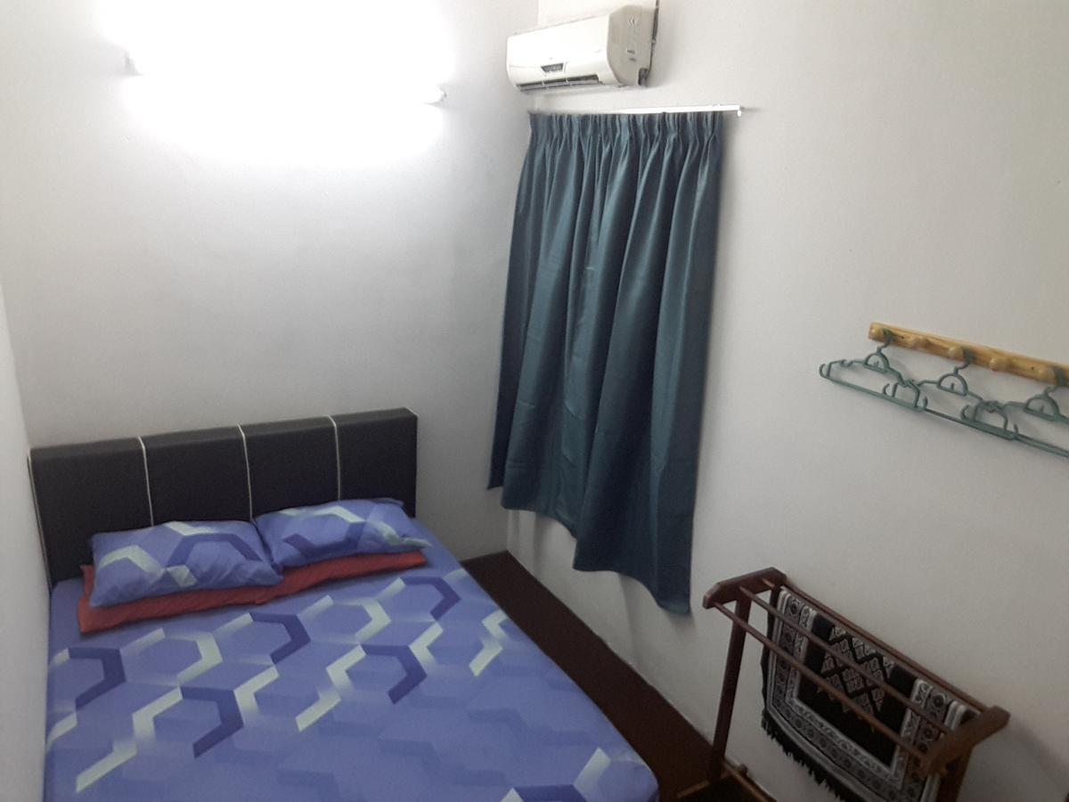 Nauriz Homestay Taman Seri Raia Rumah percutian *