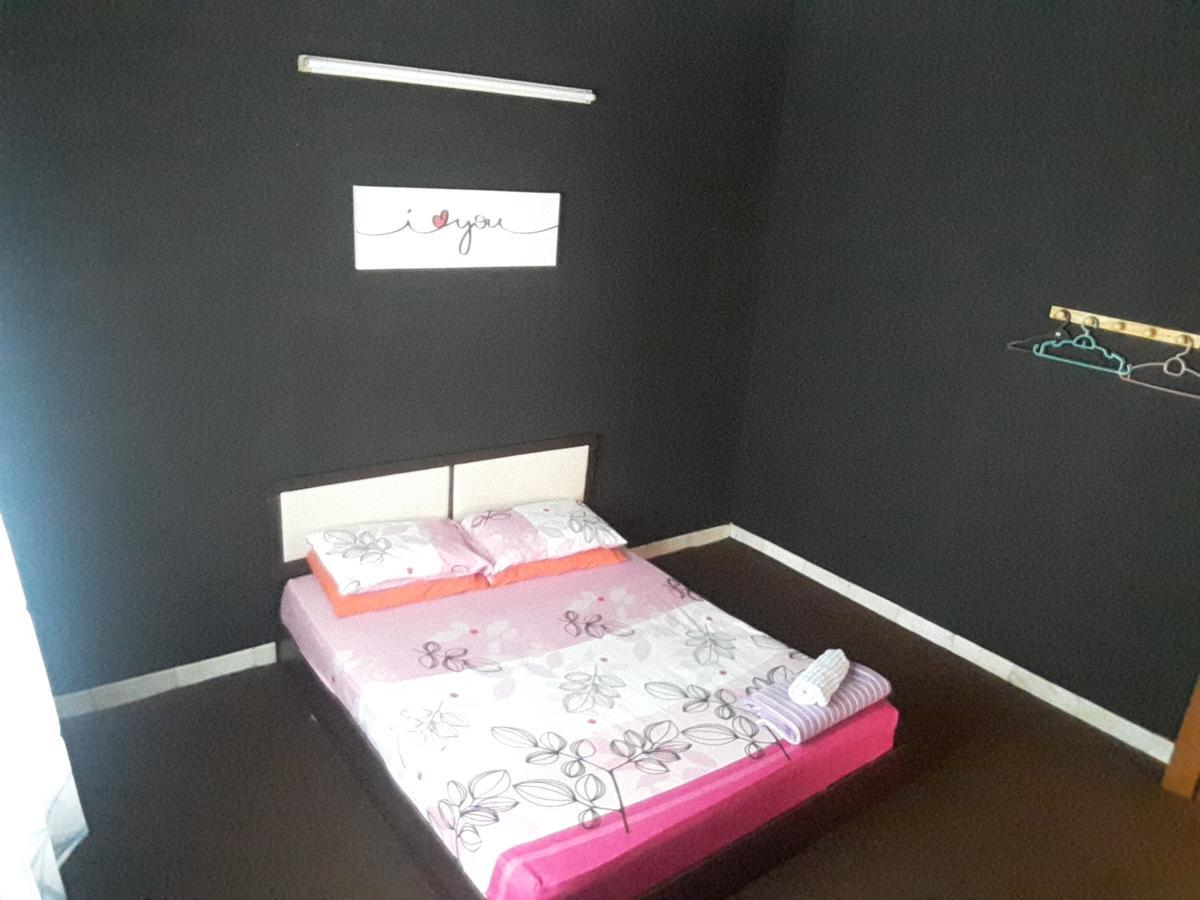 Nauriz Homestay Taman Seri Raia Rumah percutian *